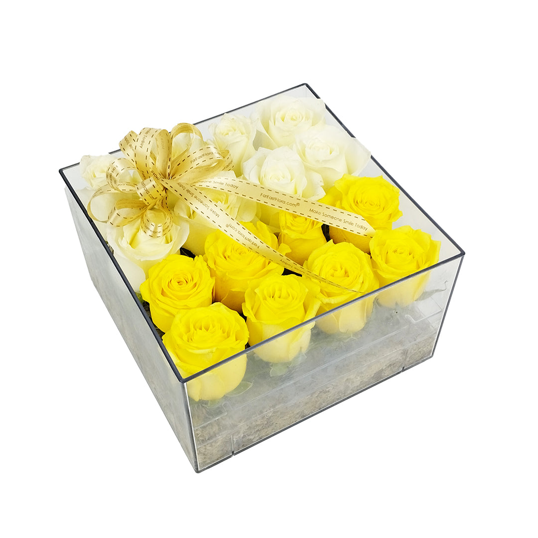 Minimalist 16 Rose Acrylic Box