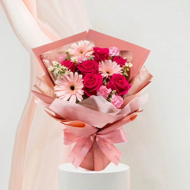 MYMDG05 - Hugs & Cheers - Roses, Gerberas