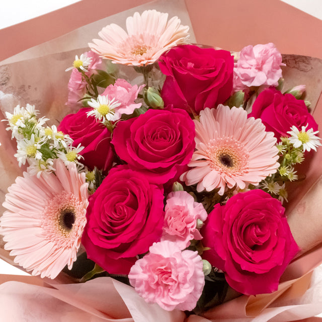 Hugs & Cheers - Roses, Gerberas