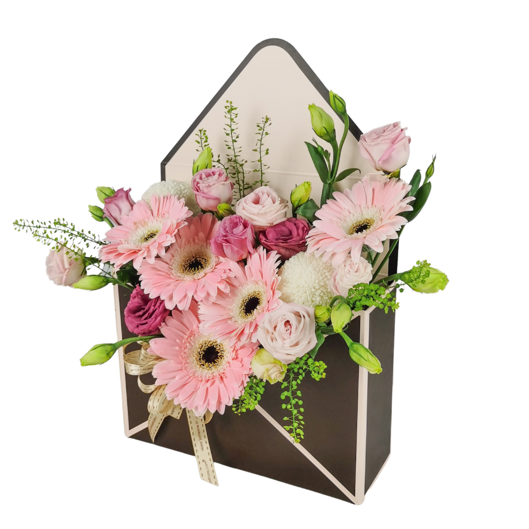 Sweet Kisses Flower Arrangement | Far East Flora Malaysia